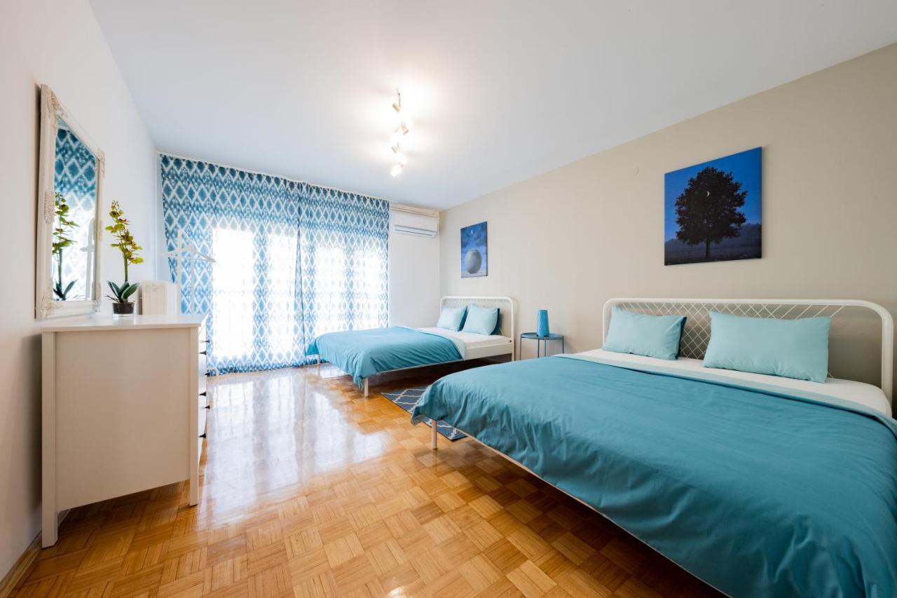 !Promo! Blue Amber Downtown-Free Private Garage-Fast Wi-Fi Apartment Novi Sad Exterior photo